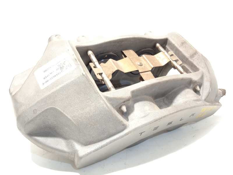Recambio de pinza freno delantera derecha para tesla model 3 referencia OEM IAM 104462200E  