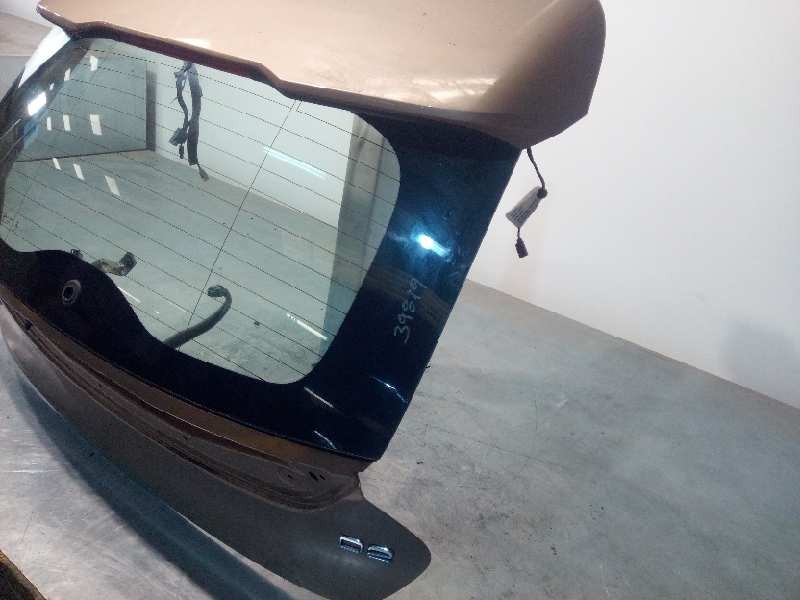 Recambio de porton trasero para volvo v40 1.6 diesel cat referencia OEM IAM 32227622  39814120