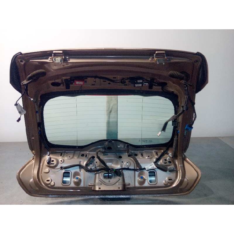 Recambio de porton trasero para volvo v40 1.6 diesel cat referencia OEM IAM 32227622  39814120