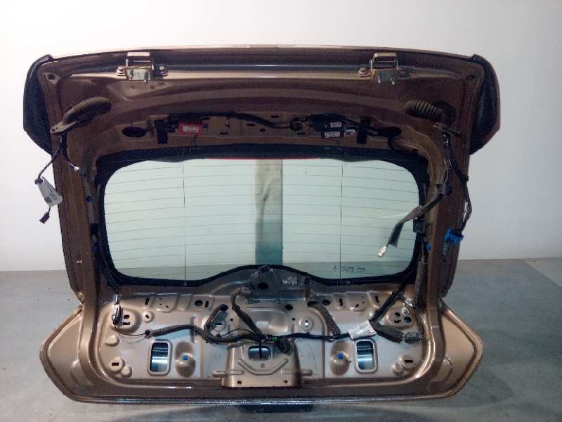 Recambio de porton trasero para volvo v40 1.6 diesel cat referencia OEM IAM 32227622  39814120