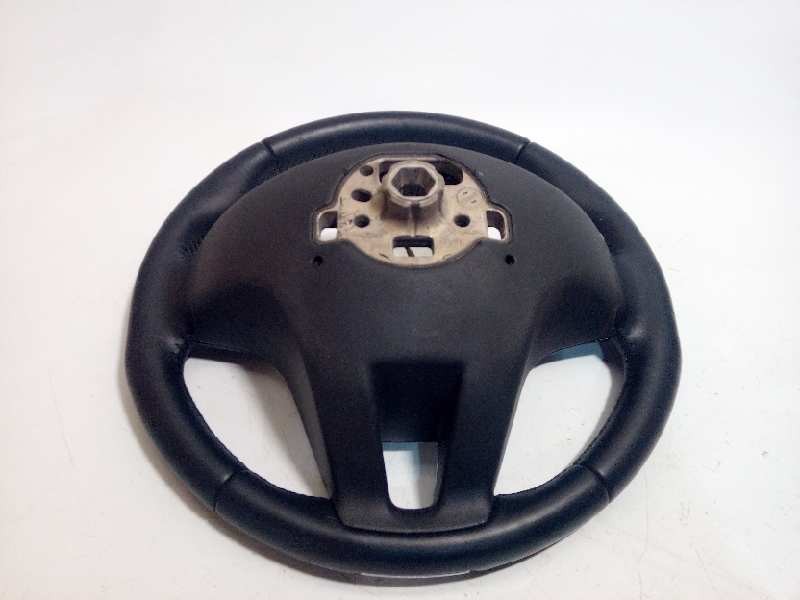Recambio de volante para volvo v40 1.6 diesel cat referencia OEM IAM P31250592 31250591 34110217A