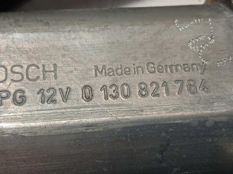 Recambio de elevalunas delantero izquierdo para volkswagen touareg (7la) tdi r5 referencia OEM IAM 7L0837461C  0130821764