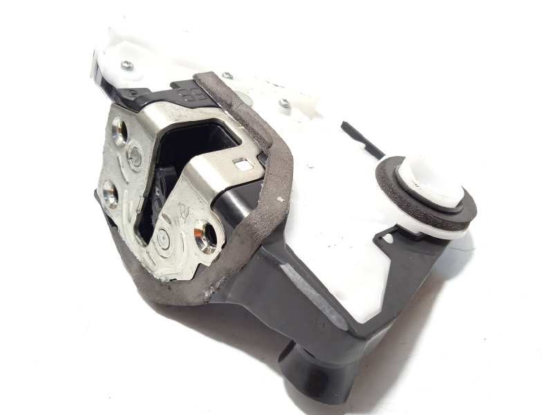 Recambio de cerradura puerta delantera derecha para toyota yaris 1.5 16v cat referencia OEM IAM 690300D540  