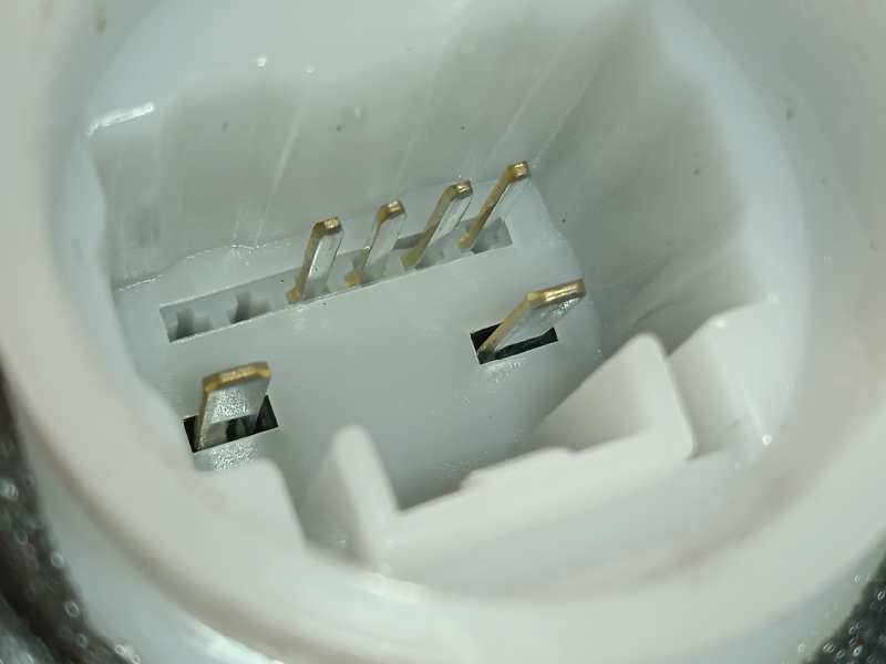 Recambio de cerradura puerta delantera derecha para toyota yaris 1.5 16v cat referencia OEM IAM 690300D540  