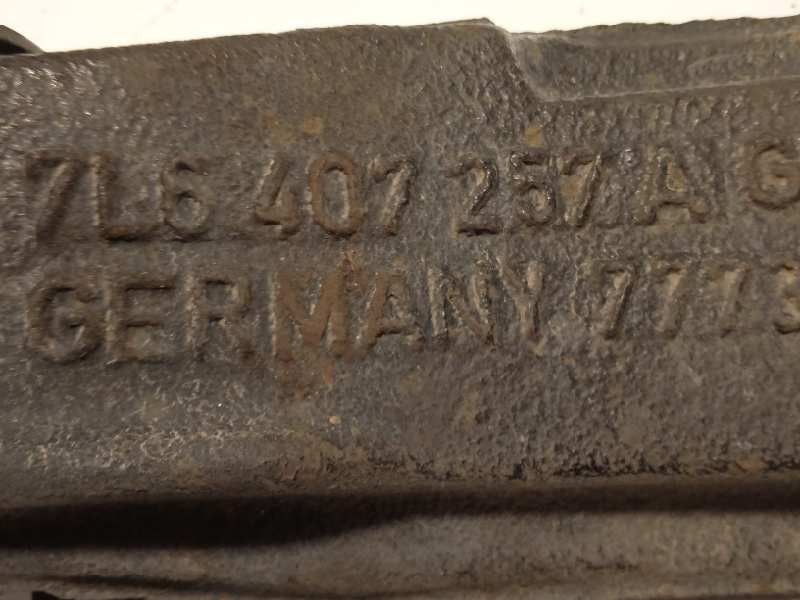 Recambio de mangueta delantera izquierda para volkswagen touareg (7la) tdi r5 referencia OEM IAM 7L6407257A  