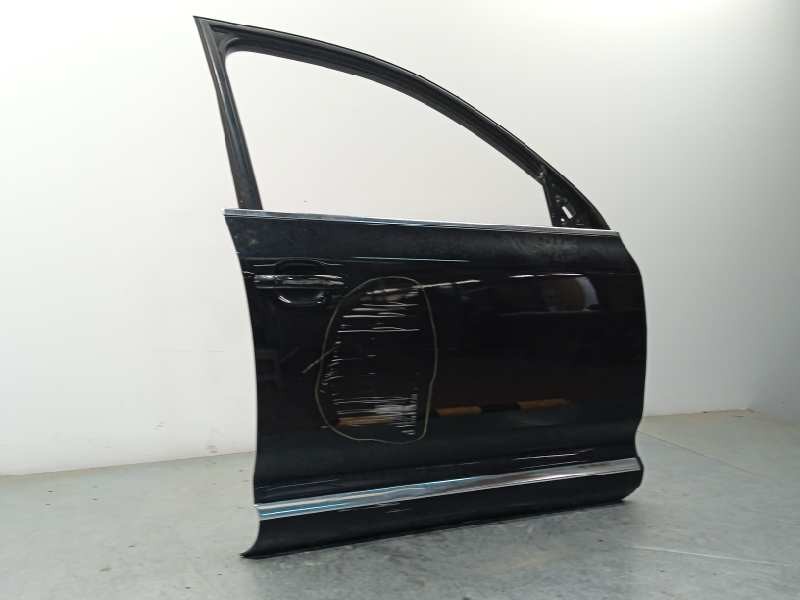 Recambio de puerta delantera derecha para volkswagen touareg (7la) tdi r5 referencia OEM IAM 7L0831056L  