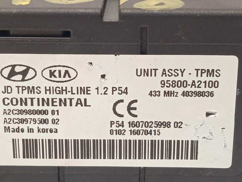 Recambio de sensor de aparcamiento para kia cee´d 1.4 crdi cat referencia OEM IAM 95800A2100  