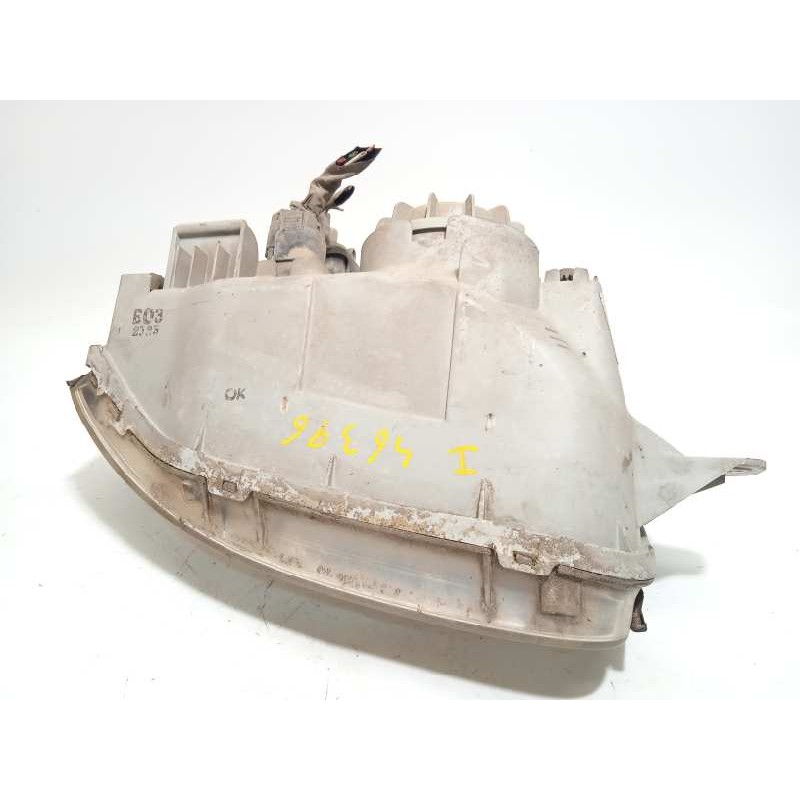 Recambio de faro izquierdo para hyundai santa fe (sm) 2.0 gls crdi referencia OEM IAM 9210126025  