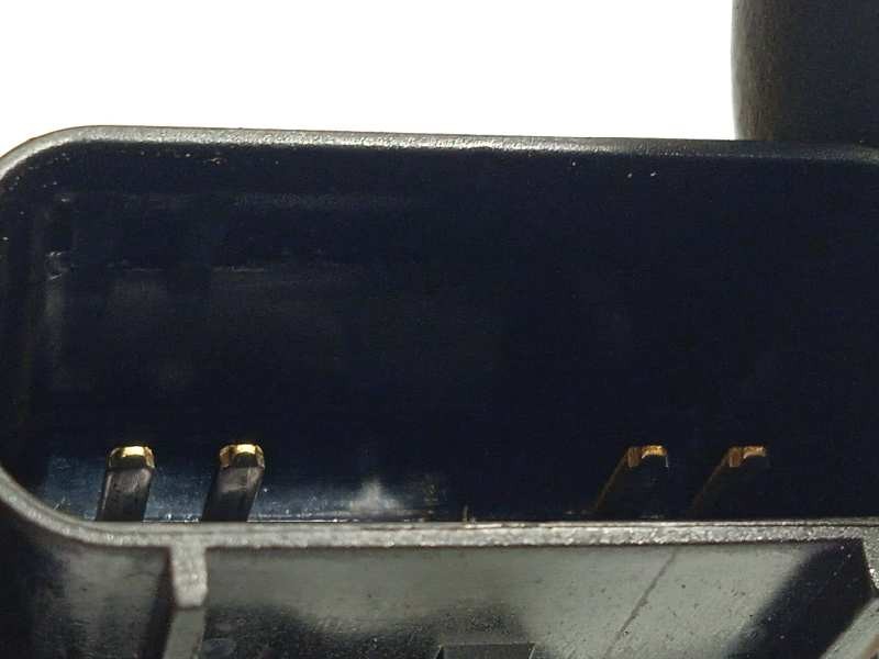 Recambio de cerradura puerta delantera derecha para kia cee´d 1.4 crdi cat referencia OEM IAM 81320A2310  