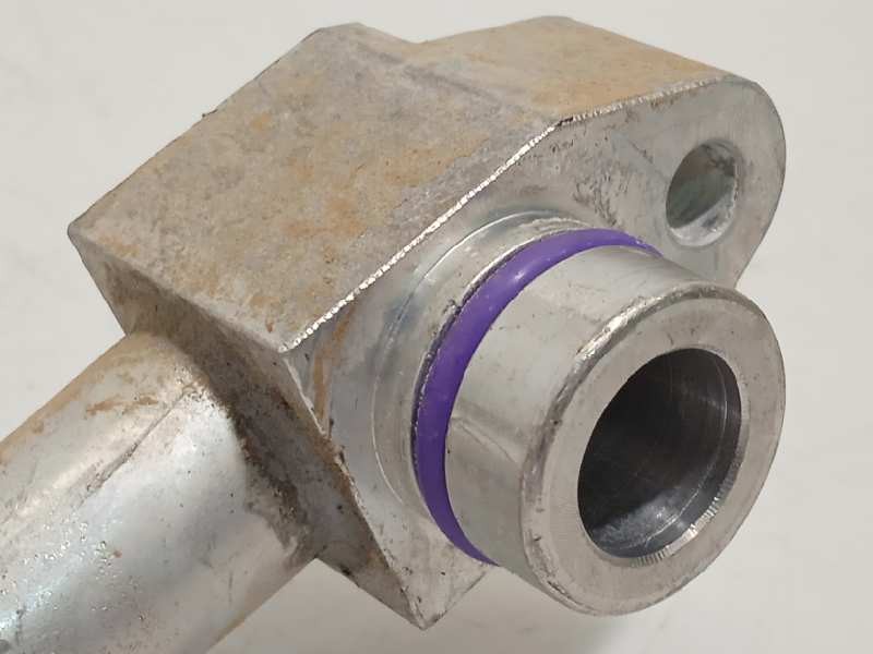 Recambio de tubos aire acondicionado para nissan leaf referencia OEM IAM 924805SH0B  