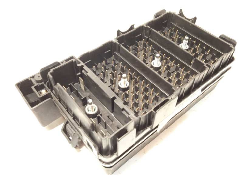 CAJA RELES / FUSIBLES 96647287 