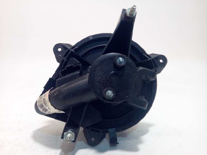 Recambio de motor calefaccion para lancia ypsilon (101) 1.3 jtd 16v referencia OEM IAM NOREF  