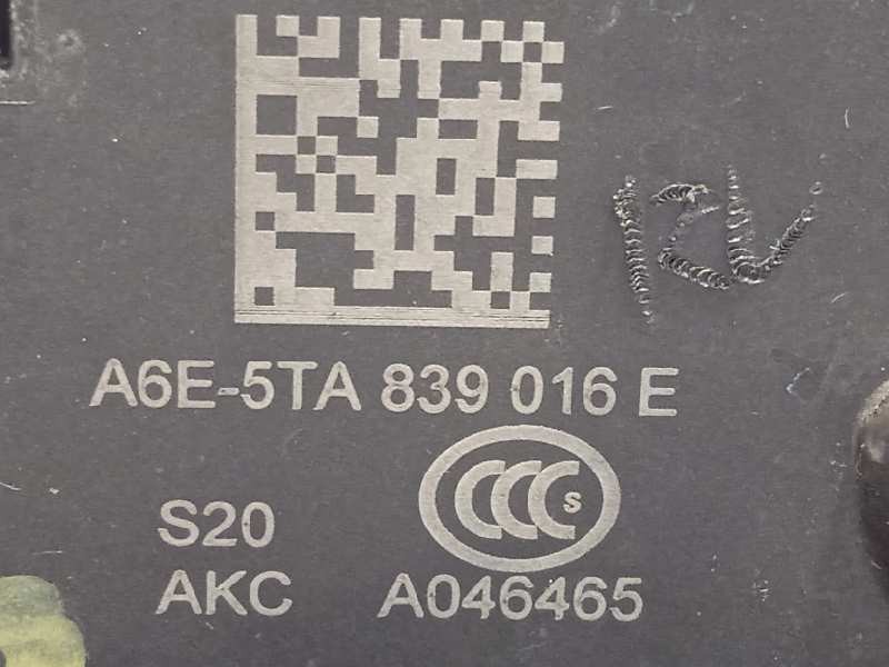 Recambio de cerradura puerta trasera derecha para volkswagen polo 1.0 tsi referencia OEM IAM 5TA839016E  