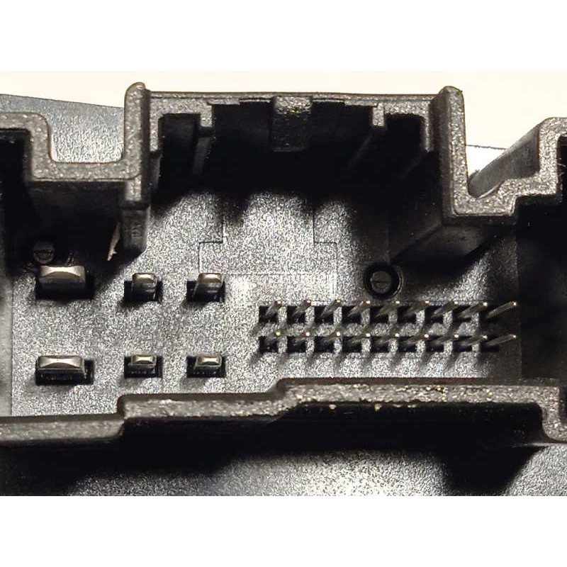 Recambio de elevalunas delantero izquierdo para volkswagen polo 1.0 tsi referencia OEM IAM 2G4837461B  2Q1959881B