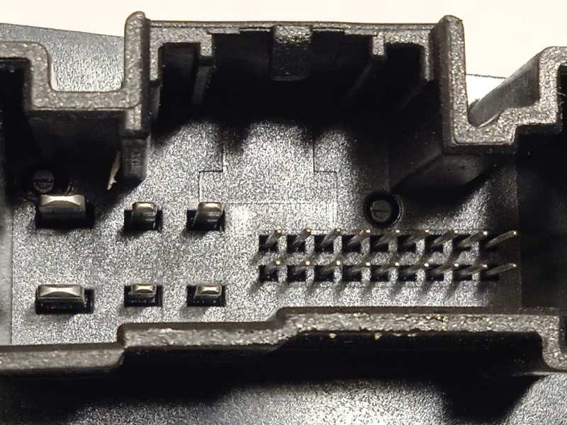 Recambio de elevalunas delantero izquierdo para volkswagen polo 1.0 tsi referencia OEM IAM 2G4837461B  2Q1959881B