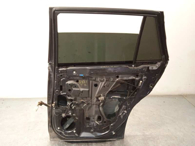 Recambio de puerta trasera derecha para subaru legacy kombi/outback b14 2.0 diesel cat referencia OEM IAM 60409AJ1009P  