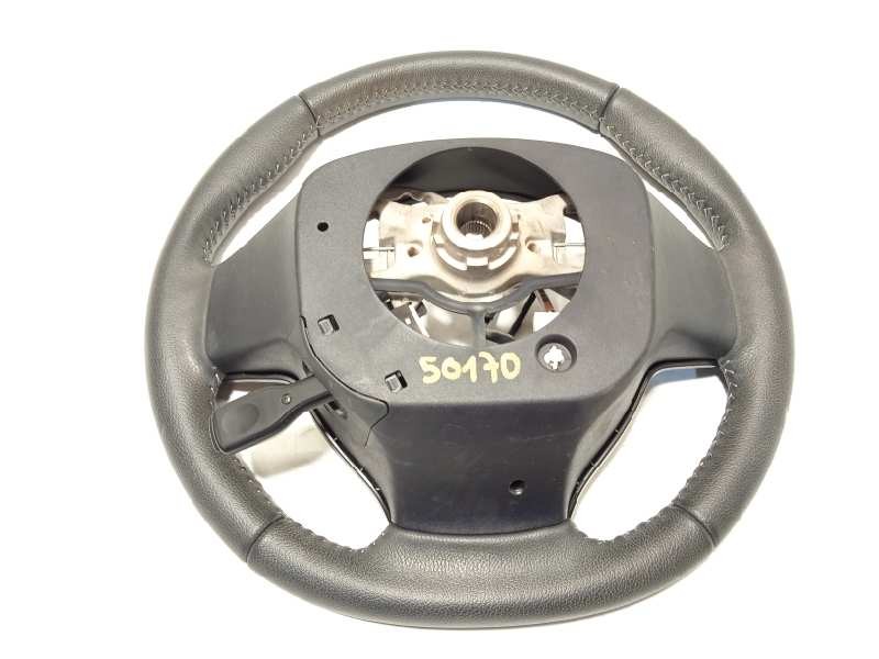 Recambio de volante para toyota yaris 1.5 16v cat referencia OEM IAM 451000D49024  4510048650B0