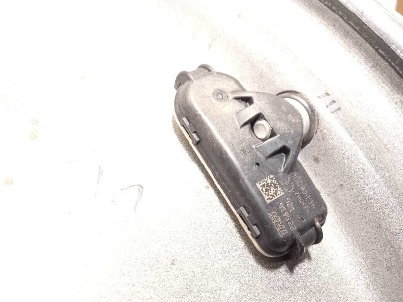 Recambio de llanta para hyundai elantra (md) tecno referencia OEM IAM 529103X850  