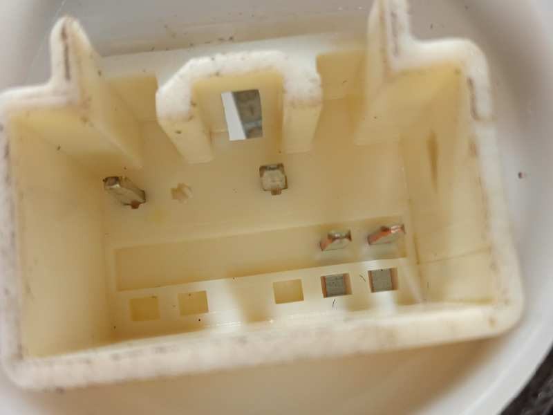 Recambio de cerradura puerta trasera derecha para mazda 2 lim. () 1.5 16v cat referencia OEM IAM DA6C72310  