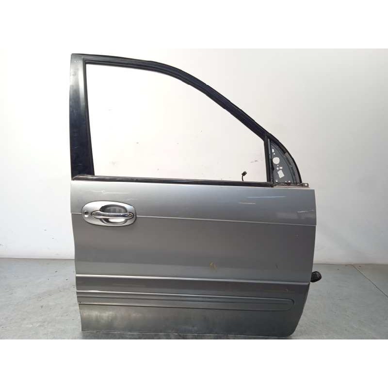 Recambio de puerta delantera derecha para kia carnival ii 2.9 cdri ex referencia OEM IAM 0K57A58020F  