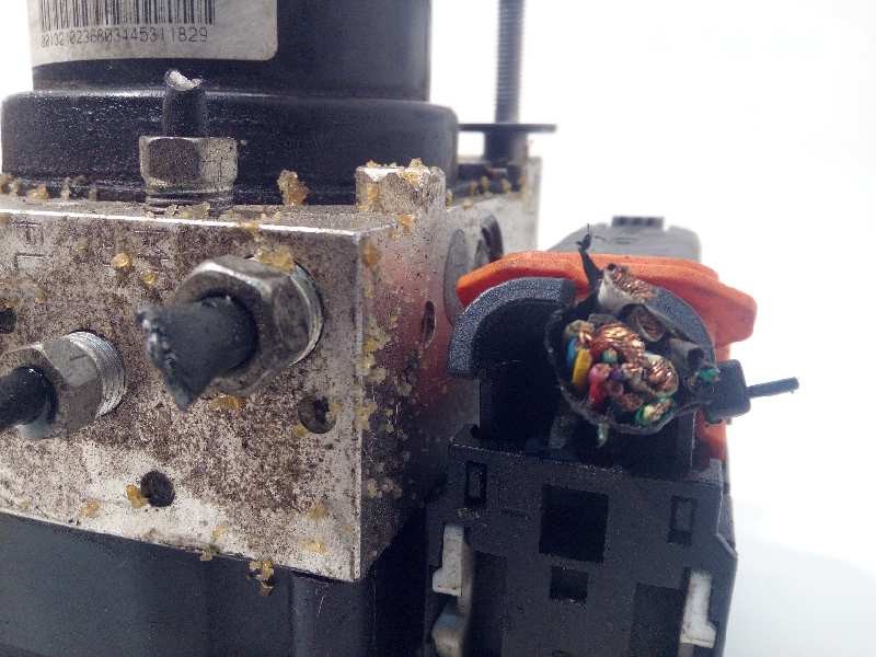 Recambio de abs para toyota yaris active referencia OEM IAM 445400D130 895410D330 06210236804