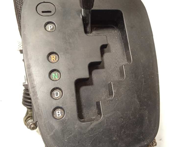 Recambio de palanca cambio para toyota yaris hybrid feel! referencia OEM IAM 3356052620  3382052810