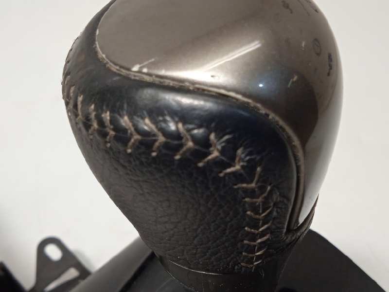 Recambio de palanca cambio para toyota yaris hybrid feel! referencia OEM IAM 3356052620  3382052810