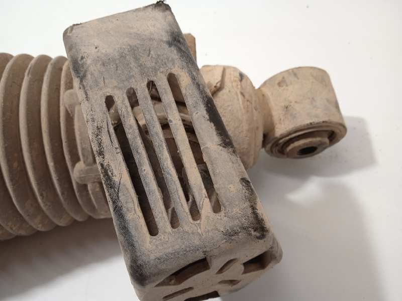 Recambio de amortiguador trasero derecho para volkswagen touareg (7la) tdi v10 referencia OEM IAM 7L6512022E  