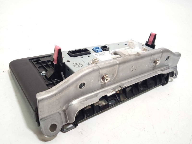 Recambio de pantalla multifuncion para lexus nx 300h 4wd referencia OEM IAM 8611078040  