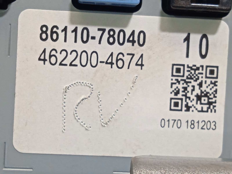 Recambio de pantalla multifuncion para lexus nx 300h 4wd referencia OEM IAM 8611078040  