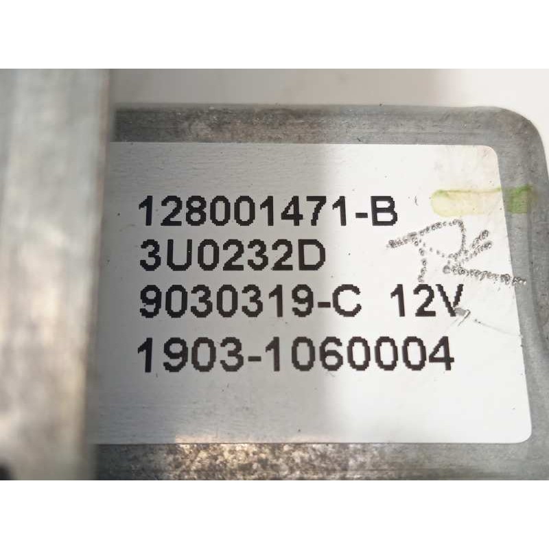 Recambio de elevalunas delantero derecho para renault clio iv 0.9 tce referencia OEM IAM 128001471B  807205569R