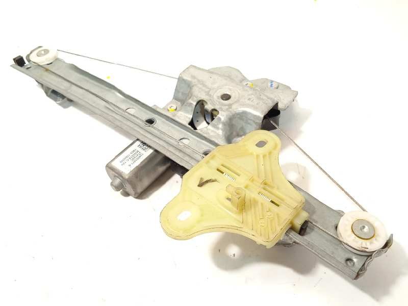 Recambio de elevalunas trasero derecho para renault clio iv 0.9 tce referencia OEM IAM 128001471B  827008880R