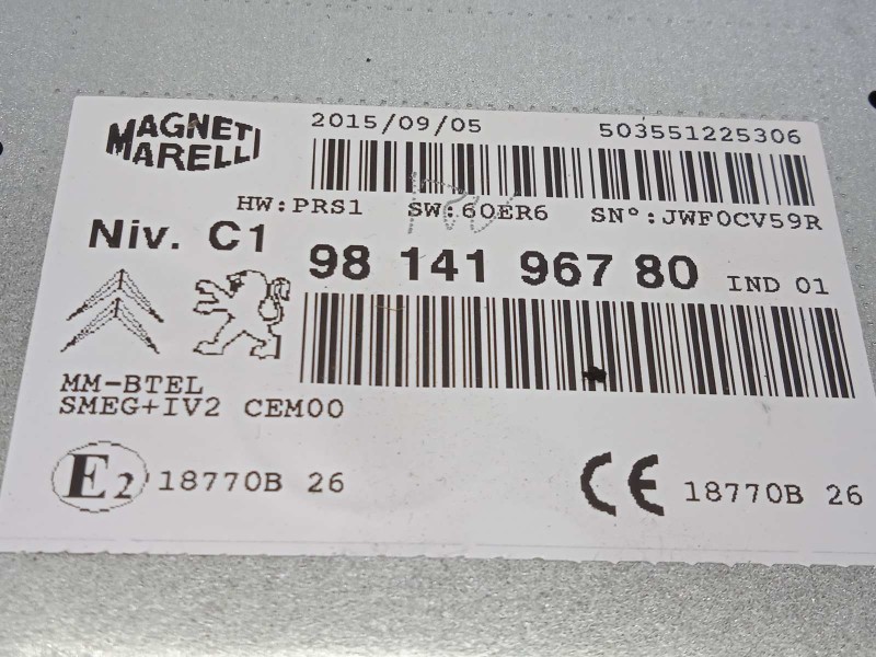 Recambio de sistema audio / radio cd para citroën ds3 techno style referencia OEM IAM 9814196780  1620302780