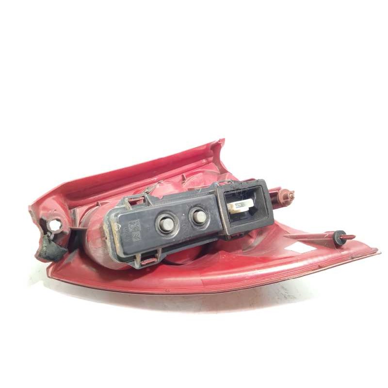 Recambio de piloto trasero derecho para peugeot 307 break / sw (s1) sw pack referencia OEM IAM 6351Q6  