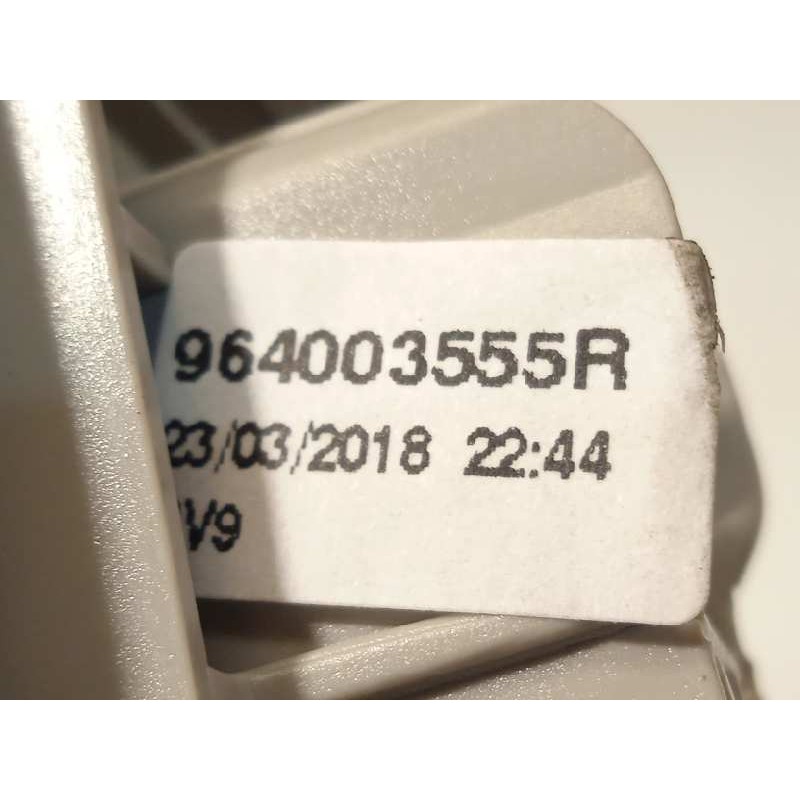 Recambio de parasol derecho para renault clio iv 0.9 tce referencia OEM IAM 964003555R  