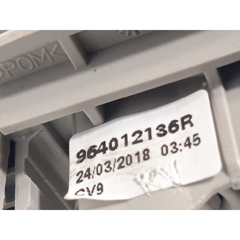 Recambio de parasol izquierdo para renault clio iv 0.9 tce referencia OEM IAM 964012136R  