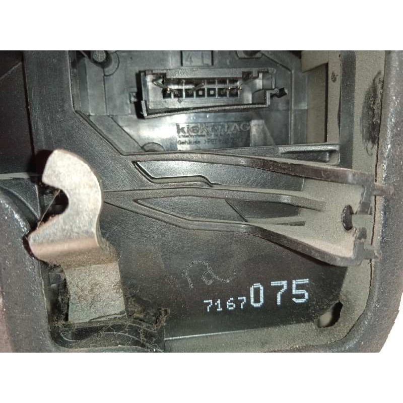 Recambio de cerradura puerta trasera izquierda para bmw x3 (e83) 2.0d referencia OEM IAM 7167075  51227167075