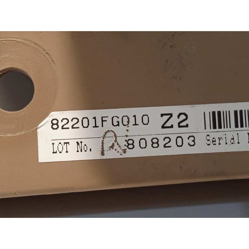 Recambio de caja reles / fusibles para subaru impreza g12 2.0 diesel cat referencia OEM IAM 82201FG010  