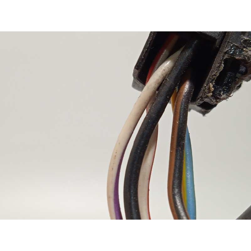 Recambio de retrovisor derecho para fiat stilo (192) 1.9 120 racing multijet referencia OEM IAM 735335232  