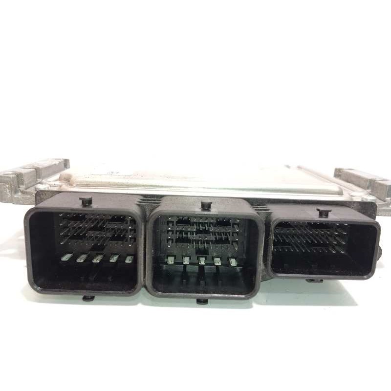 Recambio de centralita motor uce para citroën c4 lim. seduction referencia OEM IAM 9677031180 9666729580 0281017862