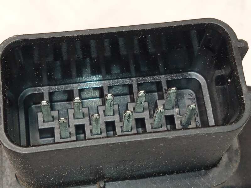 Recambio de cerradura puerta delantera derecha para land rover discovery v6 td s referencia OEM IAM FQJ000420  