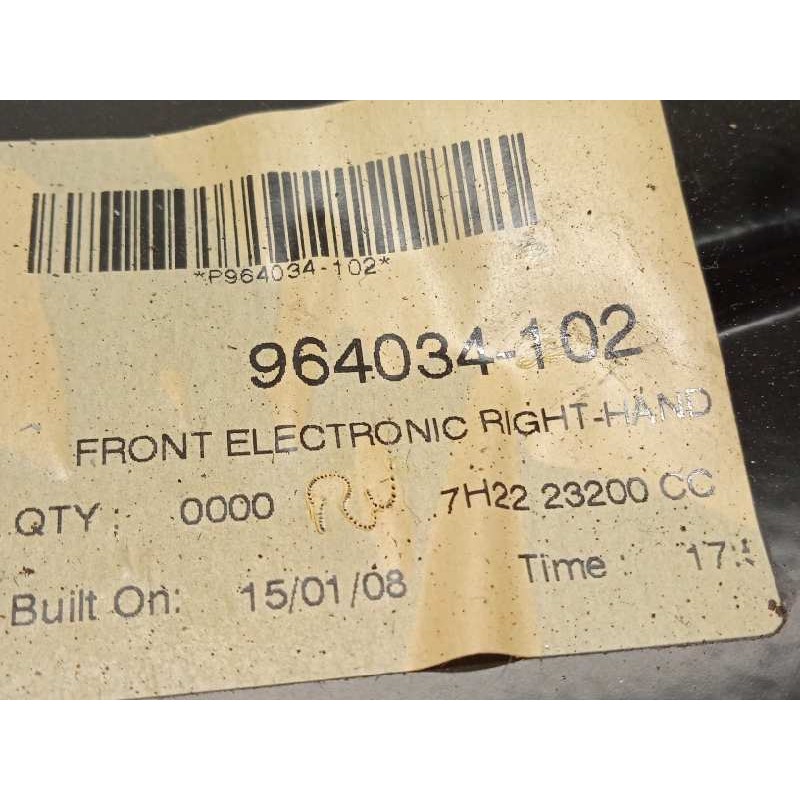 Recambio de elevalunas delantero derecho para land rover discovery v6 td s referencia OEM IAM 7H2223200CC  