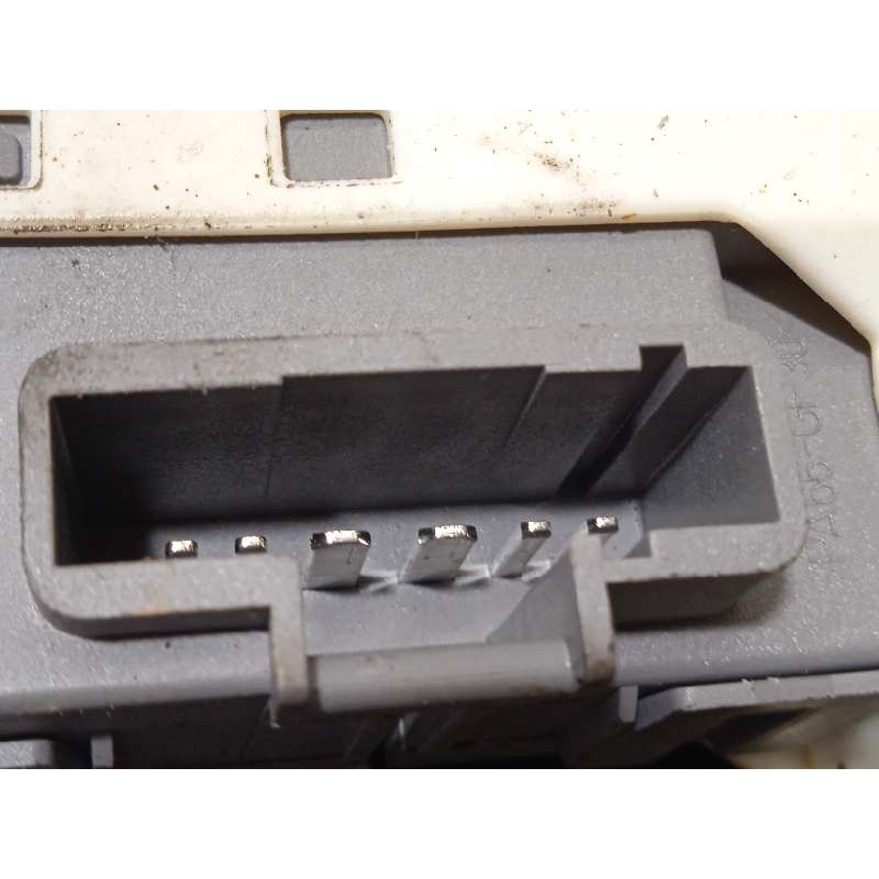 Recambio de elevalunas delantero derecho para land rover discovery v6 td s referencia OEM IAM 7H2223200CC  