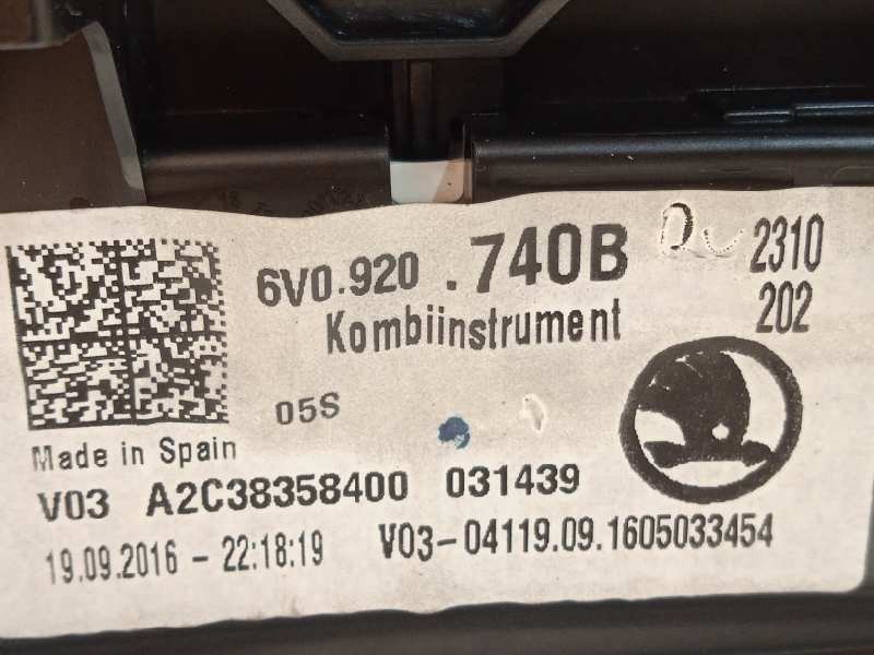 Recambio de cuadro instrumentos para skoda fabia 1.2 tsi referencia OEM IAM 6V0920740B  A2C38358400