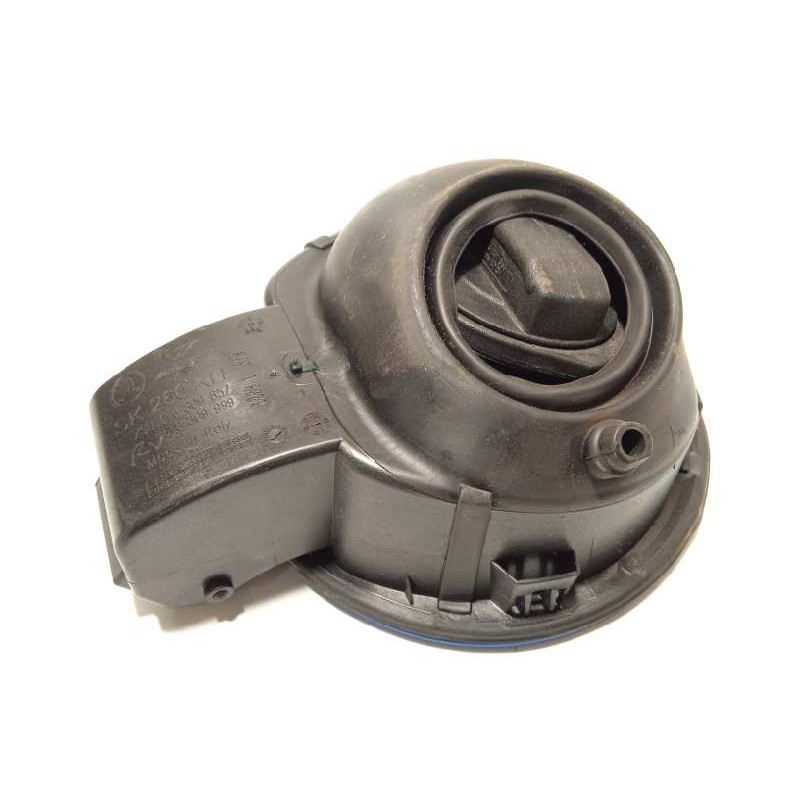 Recambio de tapa exterior combustible para skoda fabia 1.2 tsi referencia OEM IAM 6V6809857  6V6809909