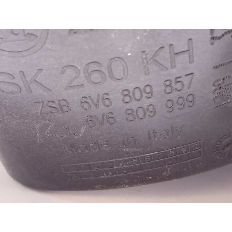 Recambio de tapa exterior combustible para skoda fabia 1.2 tsi referencia OEM IAM 6V6809857  6V6809909