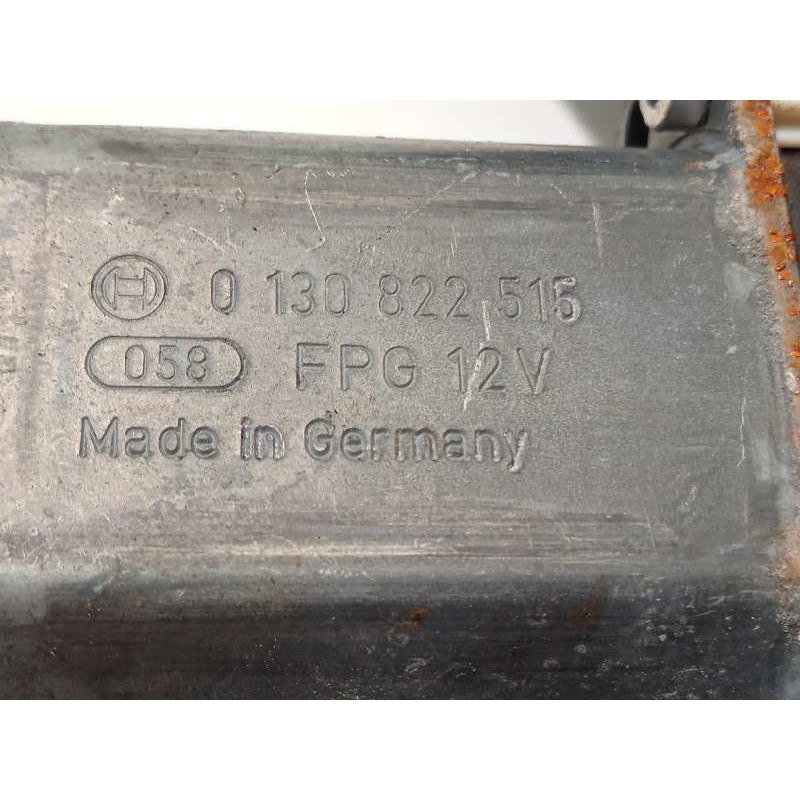 Recambio de elevalunas delantero derecho para bmw serie 7 (f01/f02) 730ld referencia OEM IAM 7046032 0130822515 51337182106