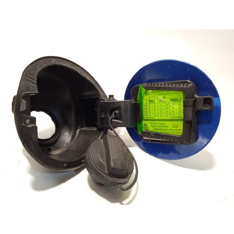 Recambio de tapa exterior combustible para skoda fabia 1.2 tsi referencia OEM IAM 6V6809857  6V6809909