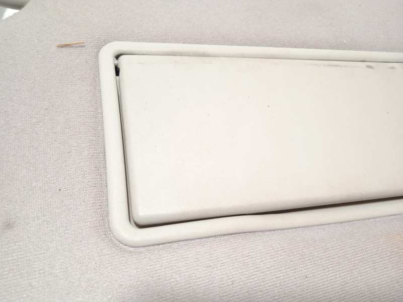 Recambio de parasol izquierdo para land rover discovery v6 td s referencia OEM IAM EDQ500951LUM  