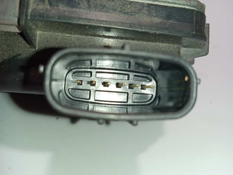 Recambio de caja mariposa para toyota yaris 1.0 cat referencia OEM IAM 220300Q040  